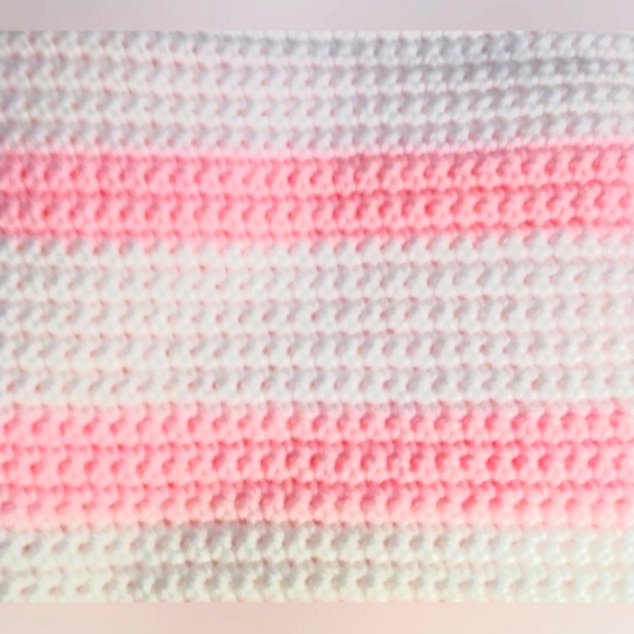 NWOT Handcrafted Crocheted Baby Afghan - Picture 5 of 6